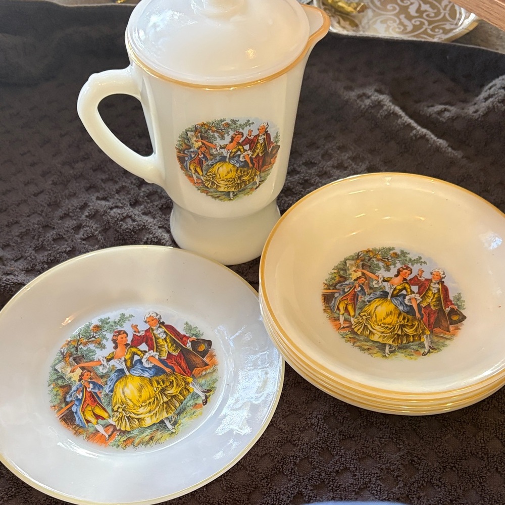 Elegant White and Gold Porcelain Dining Set